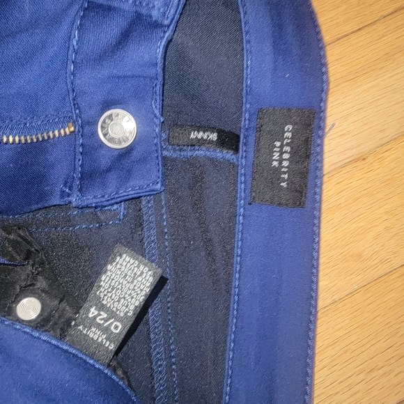 π SIZE 0 JEANS BUNDLE β LOT OF 3 π
Express β’ Celebrity Pink β’ Jolt - Picture 4 of 9